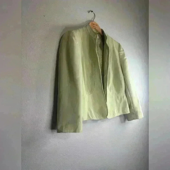 Tahari Petite Blazer | Light Neon Green | 8P - Picture 3 of 4